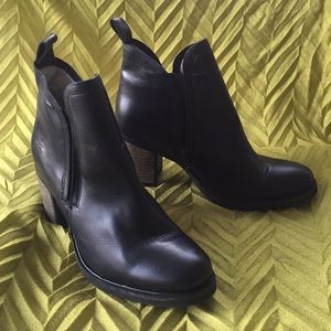 Bos & Co Belfield Chelsea boots